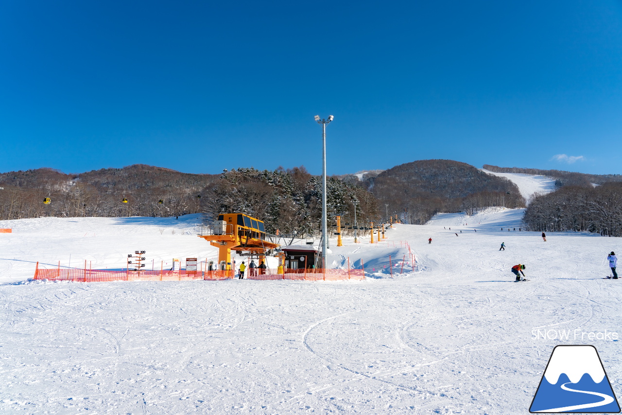 カムイスキーリンクス｜2024年の初滑りは、積雪豊富でコンディション抜群。日本最北のゴンドラリフトがある、旭川市のカムイスキーリンクスへ！